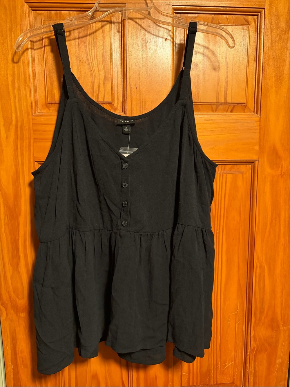 Torrid, Size 2, Black, Strappy, Scoop Neck, Button Accent, Flowy Tank Top